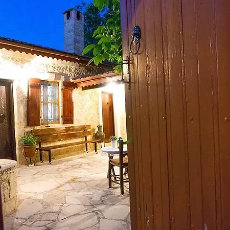 Palace Traditional House Летний дом *