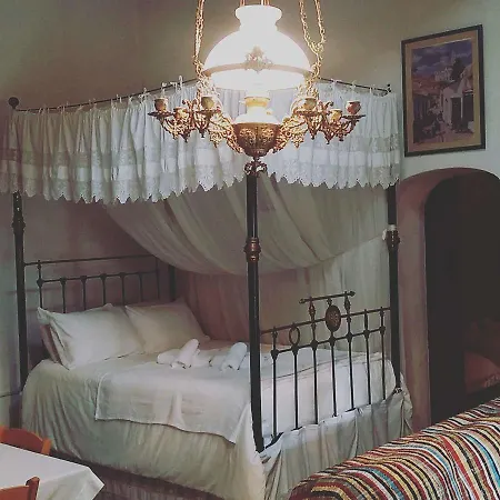 Palace Traditional House * Lofou